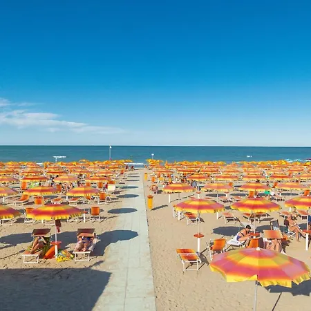 35 Via Luigi Galvani * Giulianova